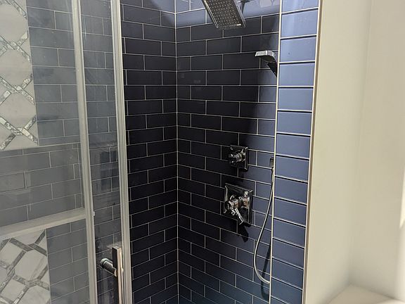5th image of 43 Whitfield St #3