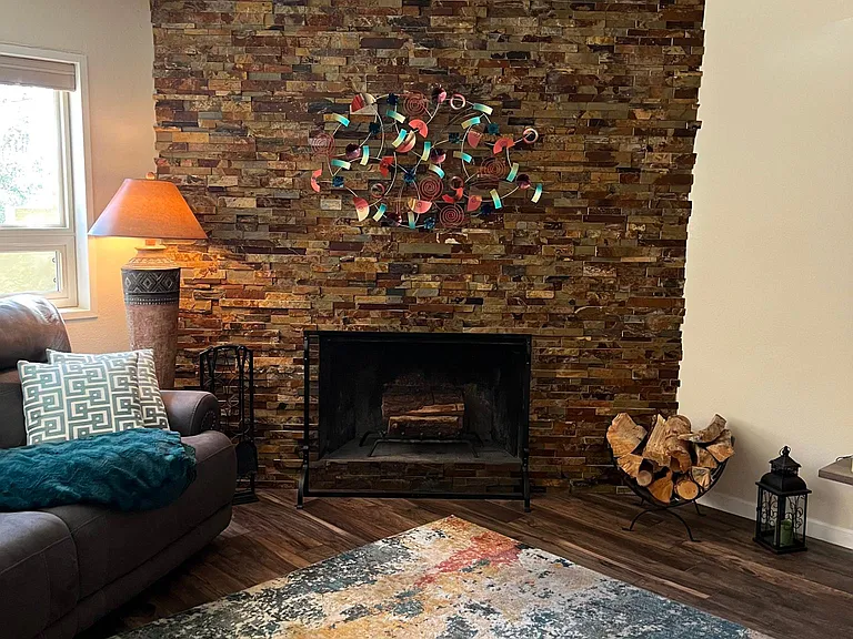 793 Tramway Ln NE #E — Photo 4