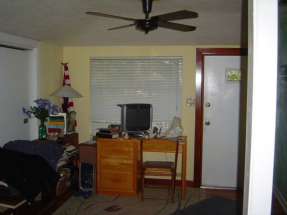 5th image of 340 Bay St