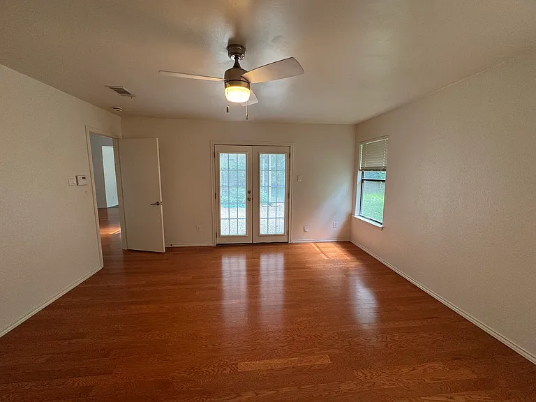 Master bedroom - view from right side