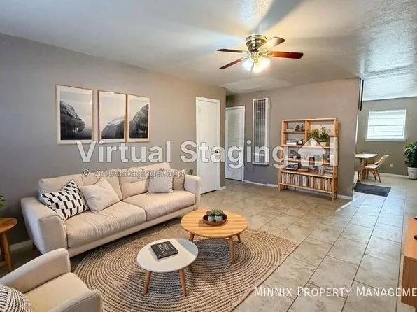 718 W 4th St #B, Idalou, TX 79329