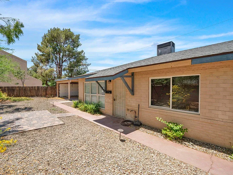 547 W San Juan Ave #B — Photo 17