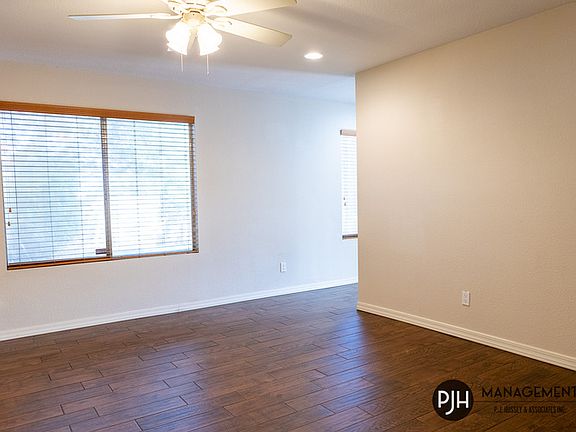 5th image of 1543 E Palmdale Dr