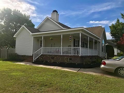 2nd image of 2678 Rosewood Dr