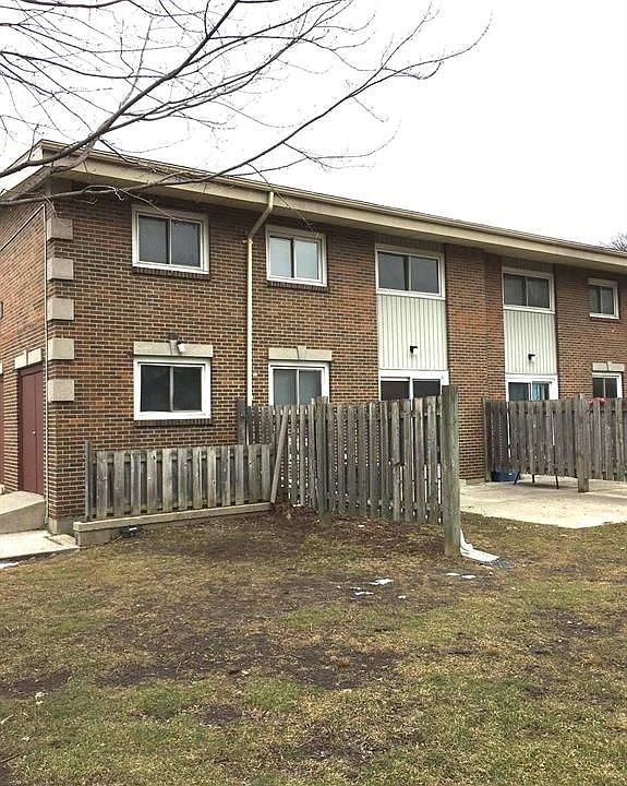 1st image of 1930 Columbia Ct #36