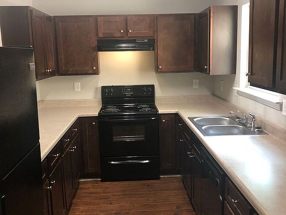 4th image of 3015 Bonnes Dr