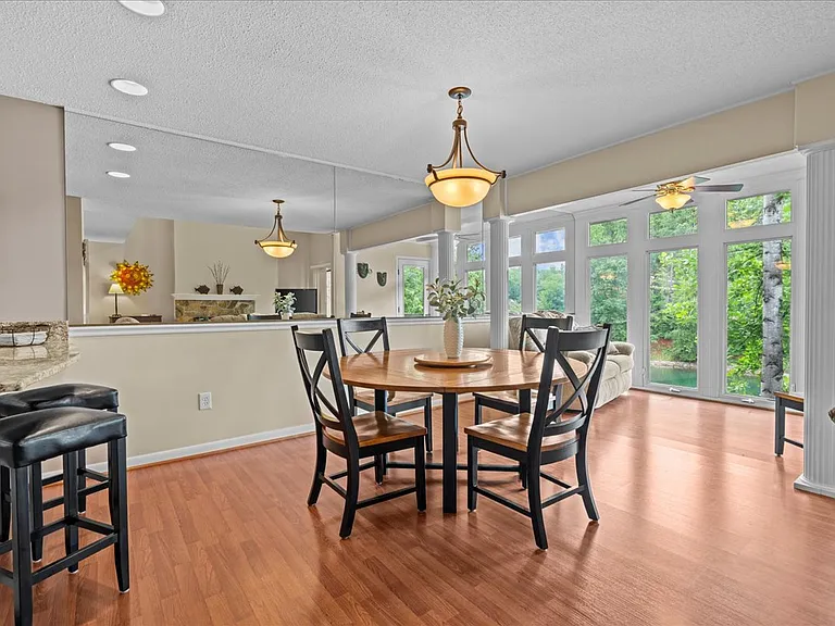 701 Loran Pointe Cir — Photo 24