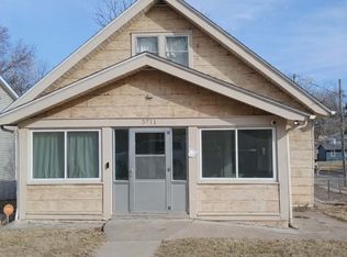 5711 SW 2nd St, Des Moines, IA 50315