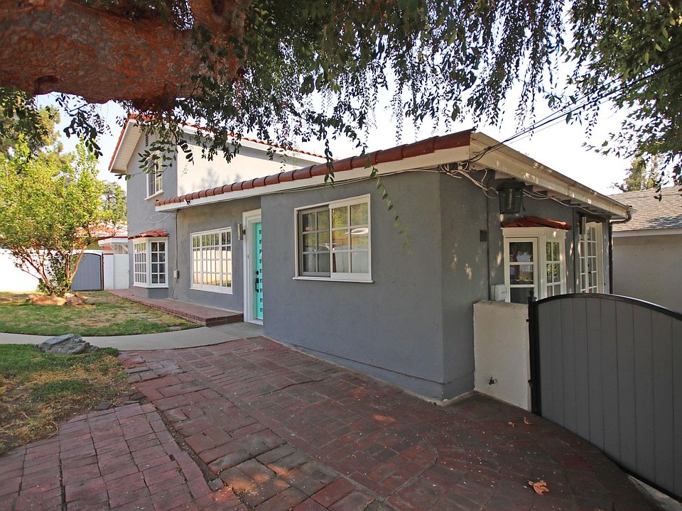 1st image of 3558 Glenrose Ave