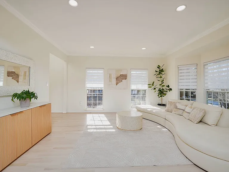 5811 Johnson Ave — Photo 11