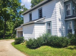 124 E Lake Ave, Monticello, WI 53570