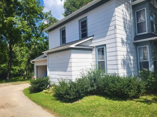 124 E Lake Ave, Monticello, WI 53570