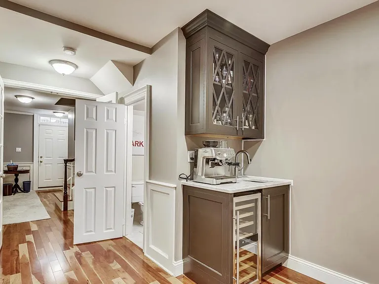 Lower level wetbar in living room