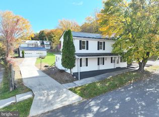 164 S High St, Romney, WV 26757