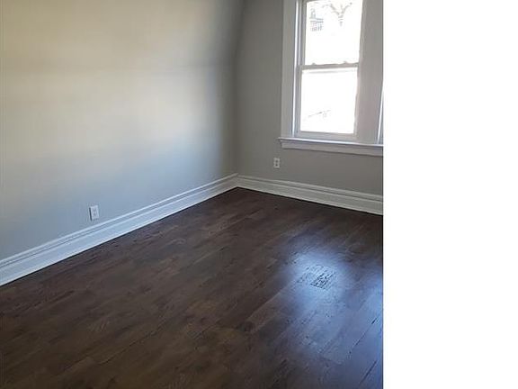 3rd image of 193 Woodside Ave APT 1