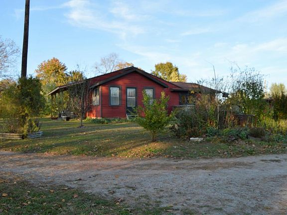 3rd image of 2390 County Road 1770