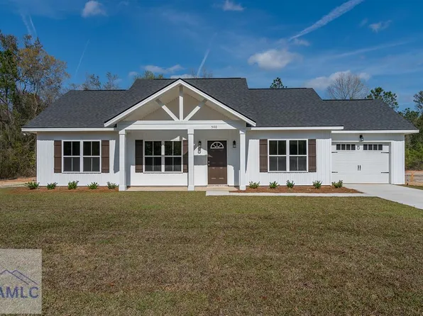 108 Oak Cir, Glennville, GA 30427