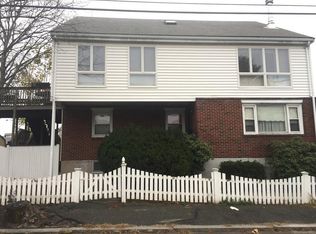 32 Hawes St, Revere, MA 02151
