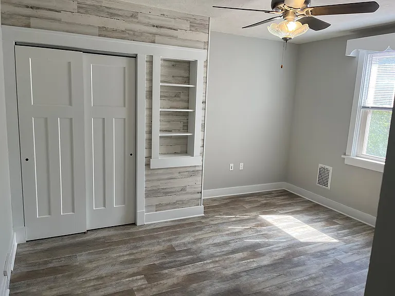 209 Questend Ave — Photo 10