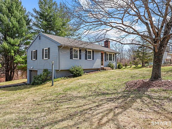 3rd image of 840 Westside Road