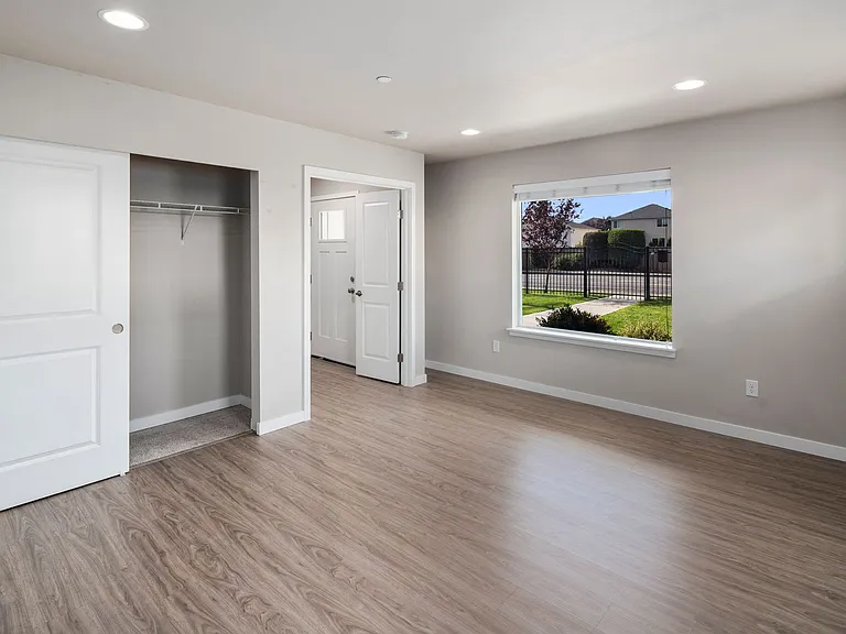 Rainier View Court Townhomes — Photo 48