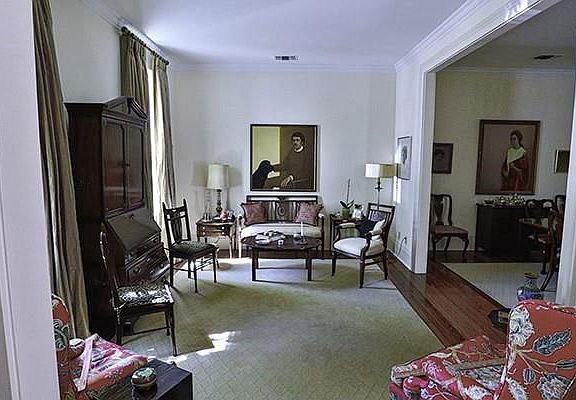 2nd image of 6123 Clara St