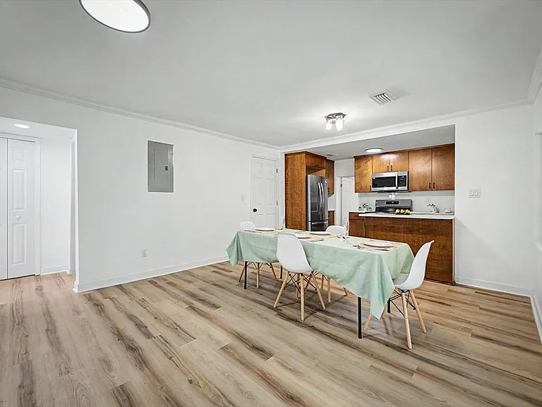 2520 Larsen Rd — Photo 14