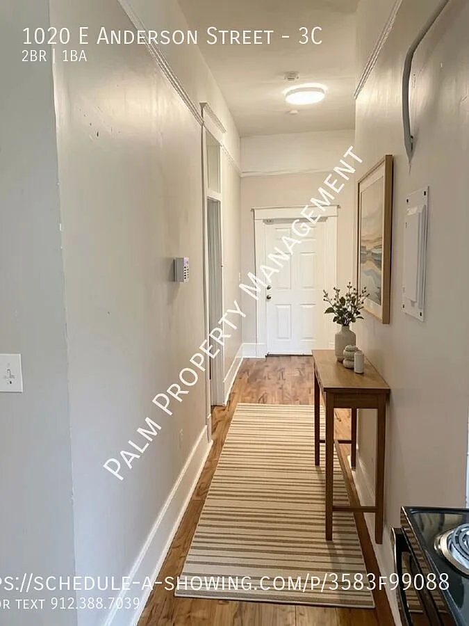 2 Bed, 1 Bath Apartment For Rent- Historic W/ Balcony $250 Off First Mon Rent — Photo 3