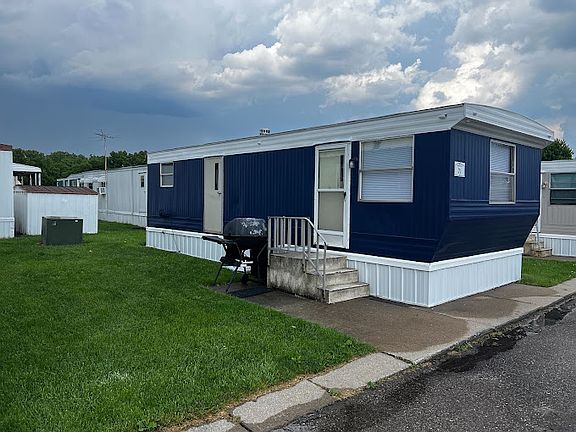 3rd image of 25214 Gratiot Ave #3B-2Ba