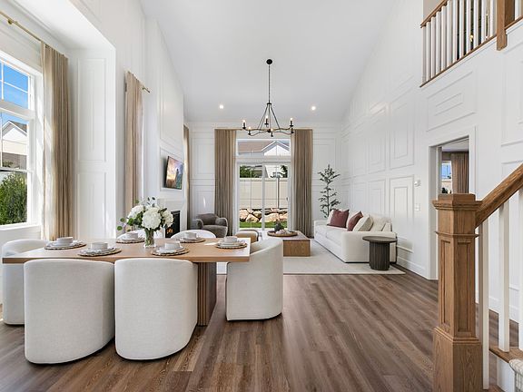 Aster Dining Area