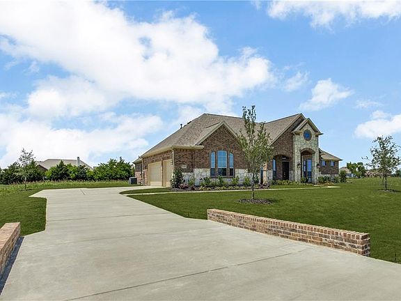 2nd image of 4701 Bryce Dr