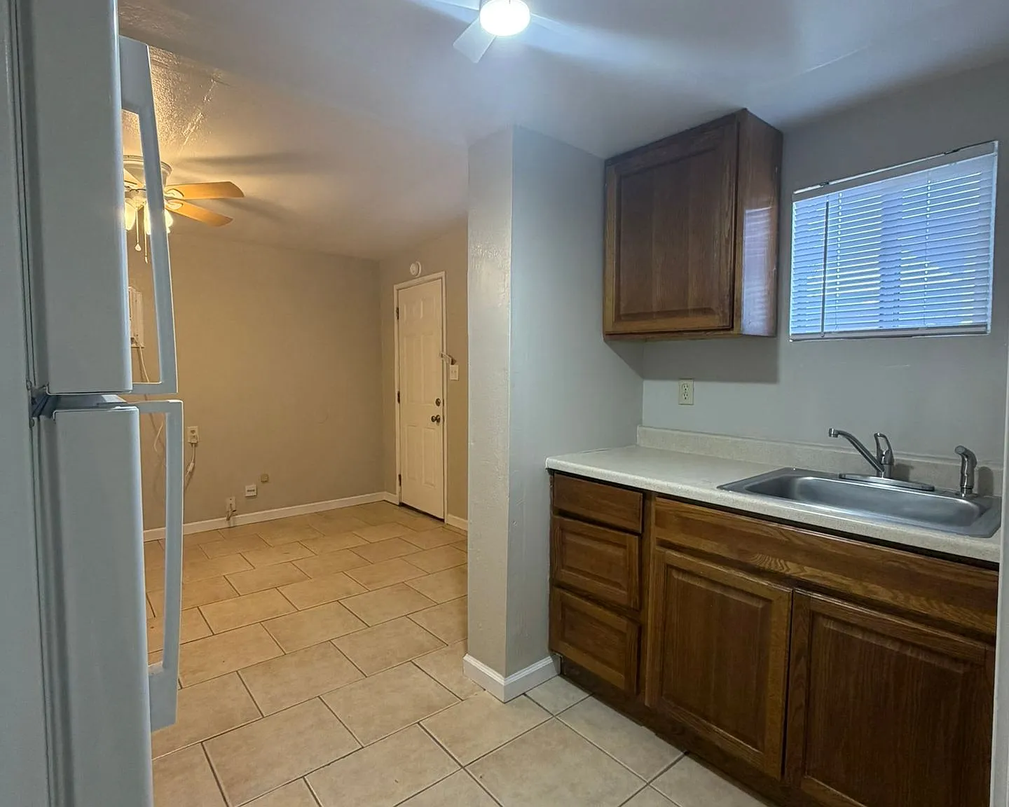561 N. G Street - B - LD 136 — Photo 3