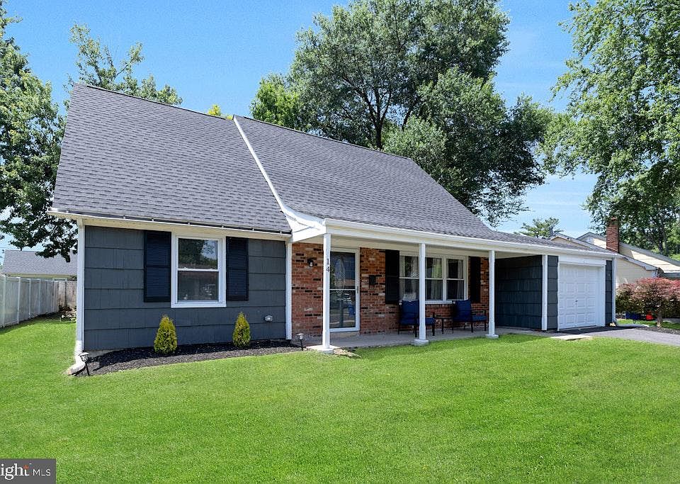 1st image of 14 Goodwin Ln