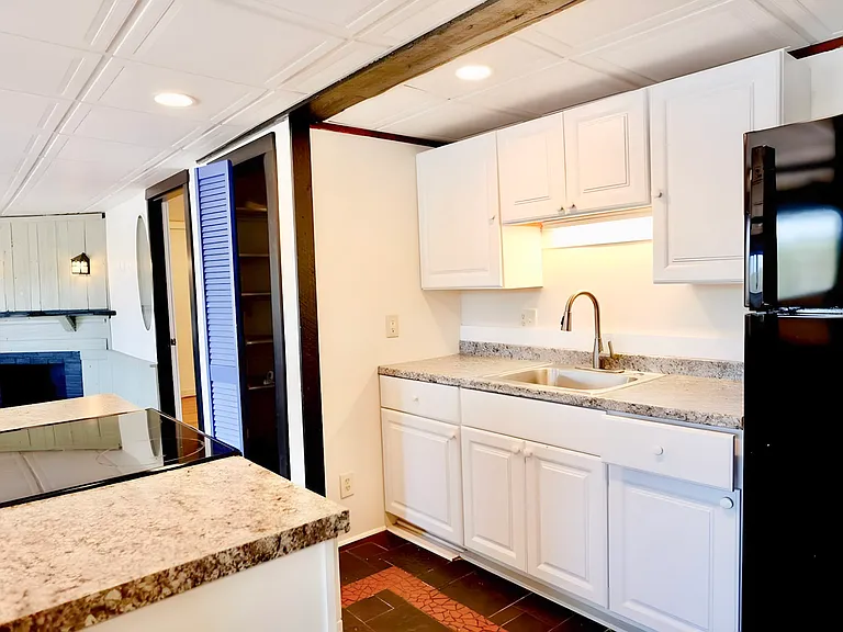 114 Garvins Falls Rd #A — Photo 8