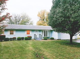 505 Lawrence Dr, Mount Zion, IL