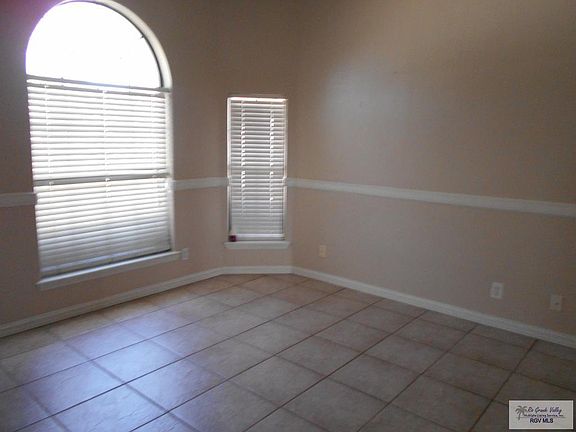 2nd image of 4514 Espada Grande Ave