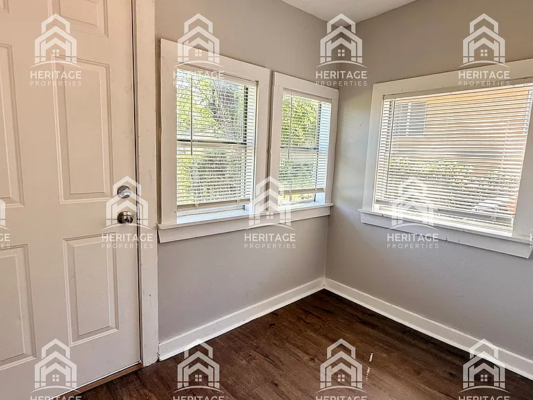5809 Kilpatrick Ave — Photo 6
