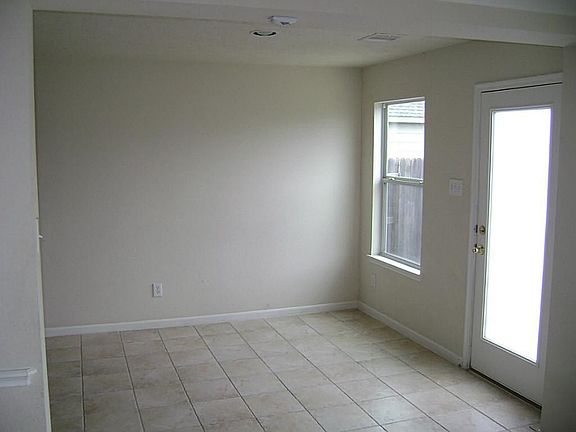 4th image of 20623 Tayman Oaks Dr