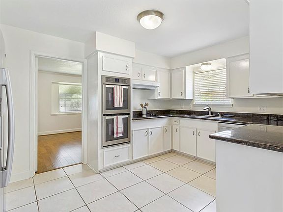 4th image of 7906 Braes Meadow Dr