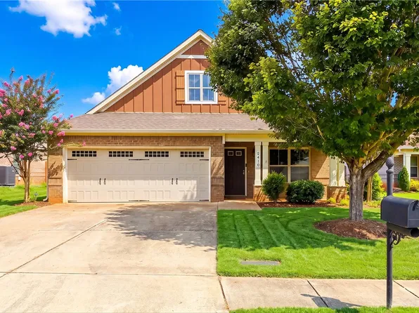 2418 Deer Run Ct, Auburn, AL 36832