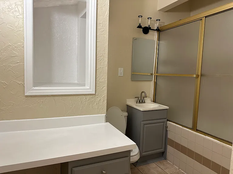 3921 E Livingston Dr #11 — Photo 9