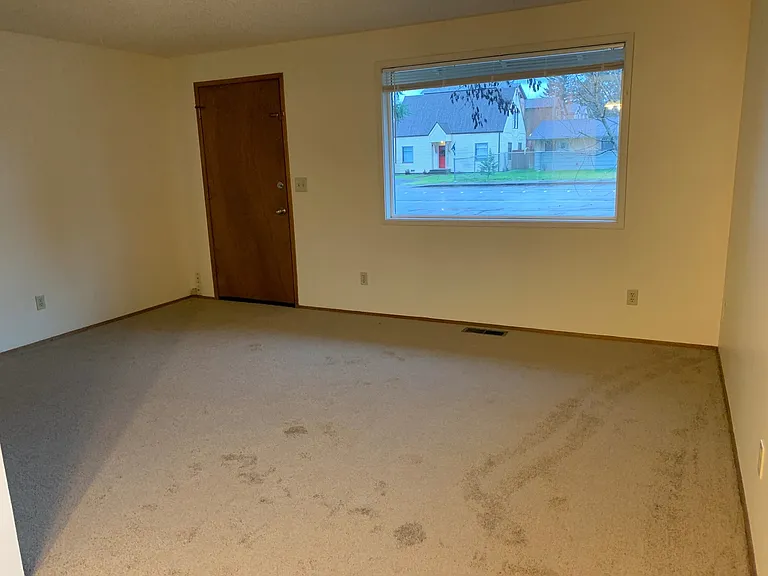 1256 Beach Ave — Photo 6