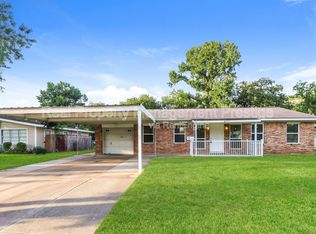 6910 Cole Creek Dr, Houston, TX 77092