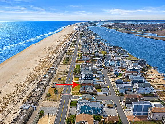 4th image of 518 Ocean Ave