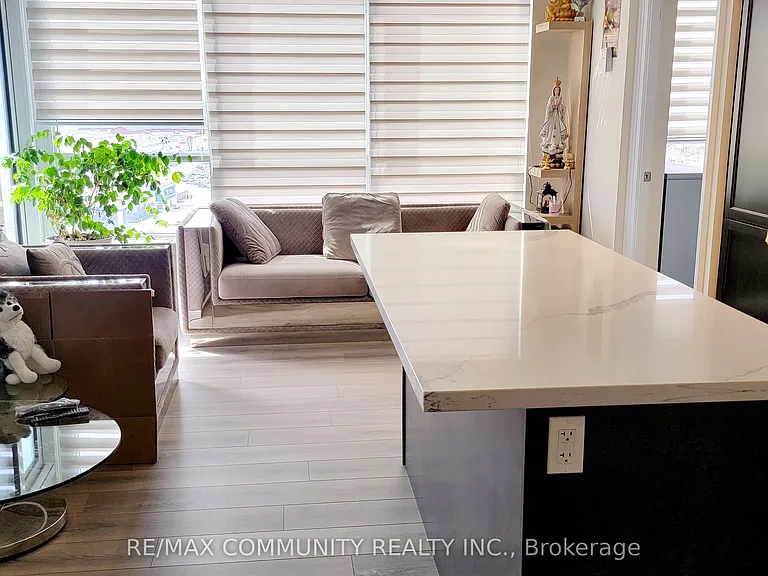 9075 Jane St #1708 — Photo 9