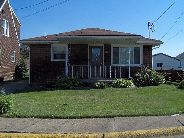 1st image of 202 Owings St