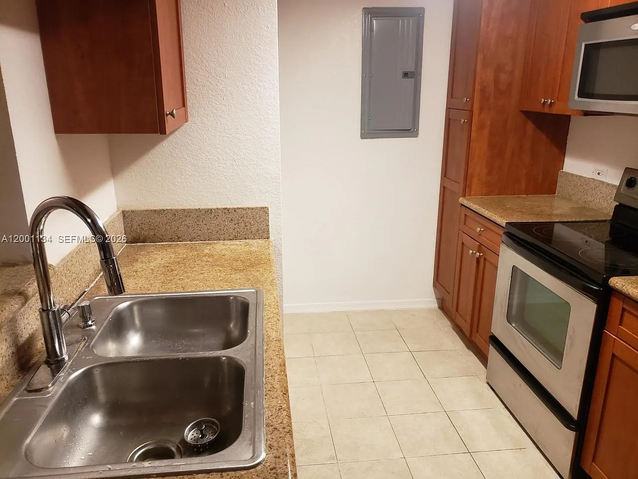 Havana Lofts Condo — Photo 3