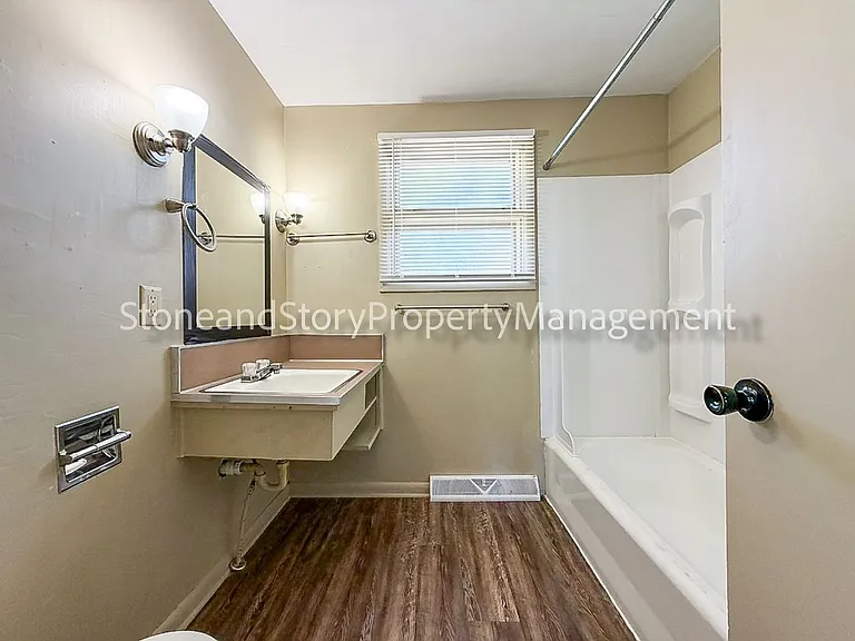 1700 SW Amhurst Rd — Photo 11