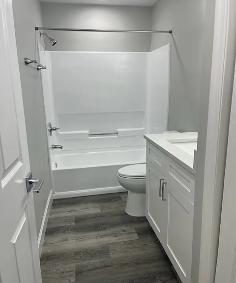 Spring Lake Apartments — Photo 151