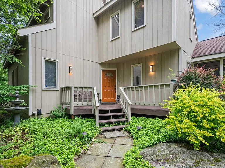 155 Tanglewood Dr — Photo 4